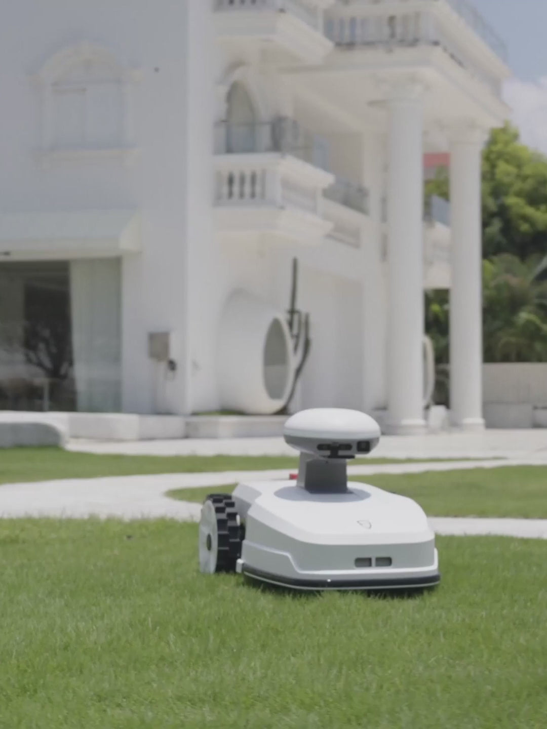 FJD robot lawn mower